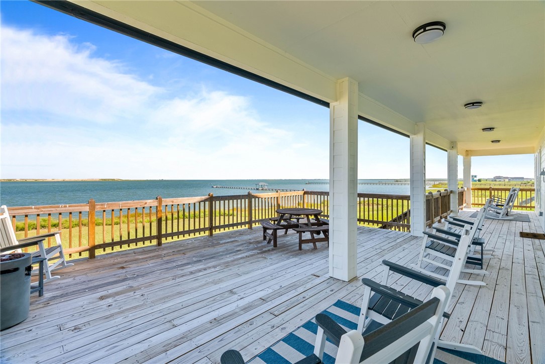 135 Sunrise Drive Rockport TX 78382