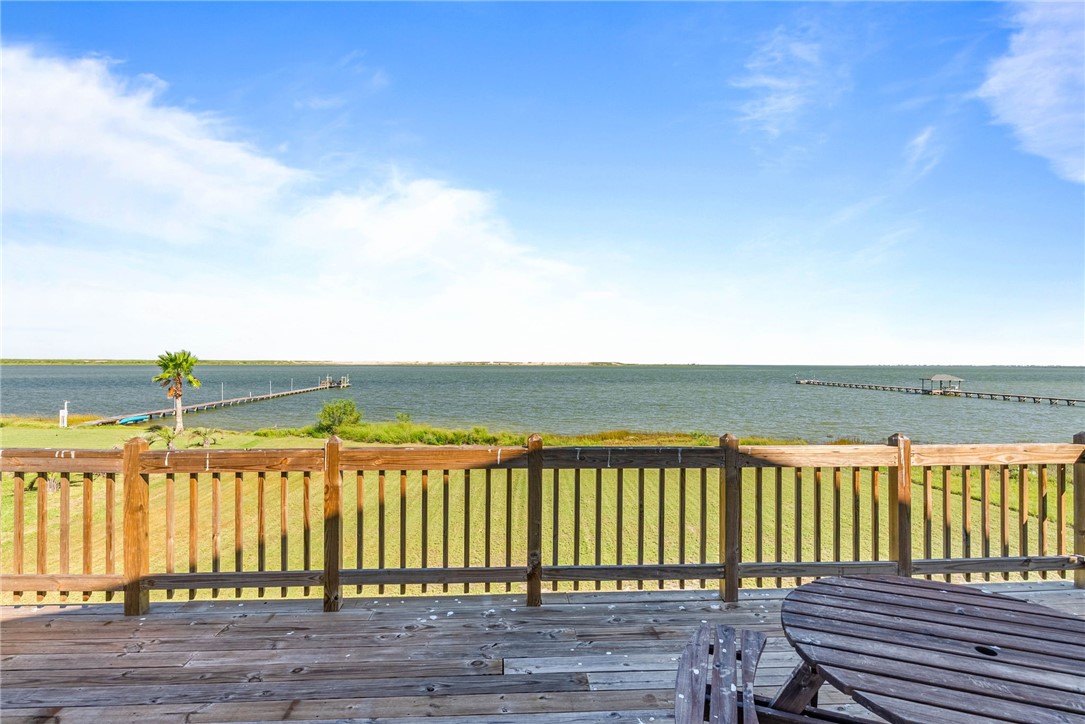 135 Sunrise Drive Rockport TX 78382