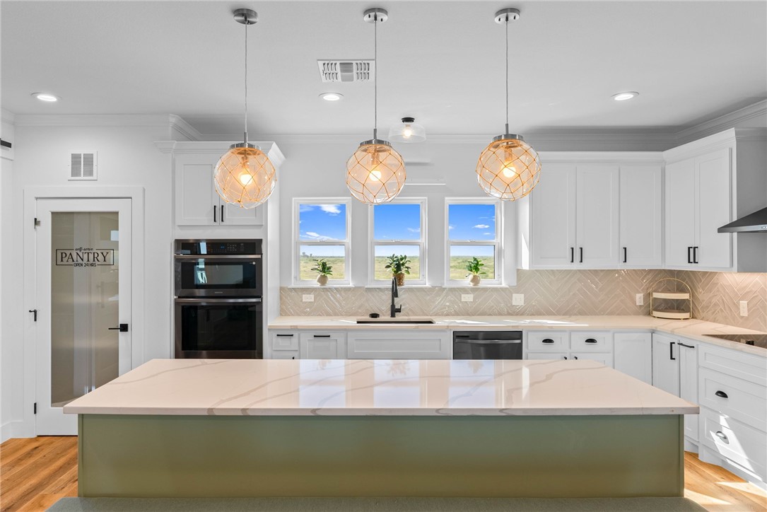 135 Sunrise Drive Rockport TX 78382