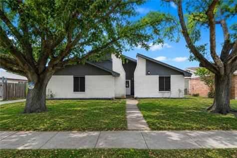 5713 Crest Pebble Drive Corpus Christi TX 78415