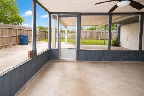 5713 Crest Pebble Drive Corpus Christi TX 78415