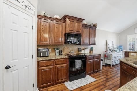 3721 Lake Hawkins Robstown TX 78380