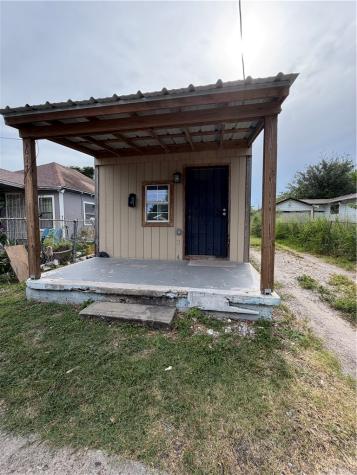 617 Elesa Street Corpus Christi TX 78405