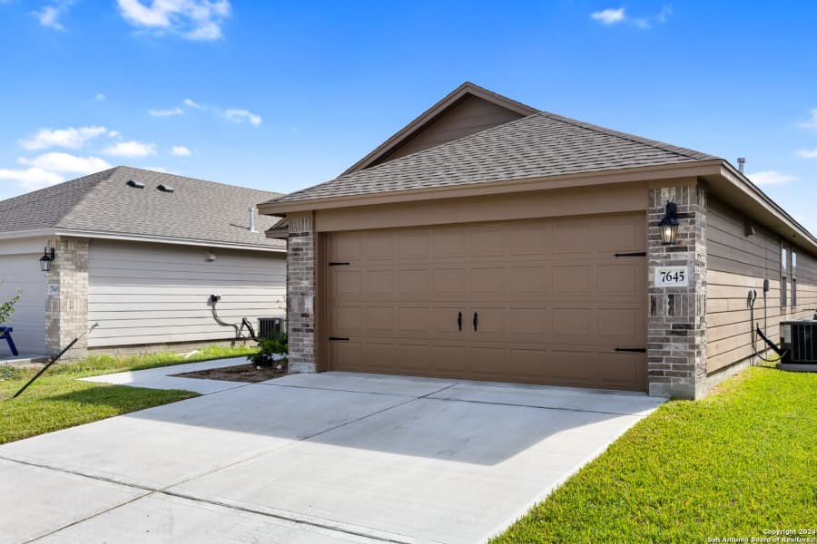 7645 Rustler Corpus Christi TX 78414