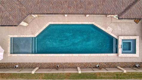 204 Black Diamond Portland TX 78374