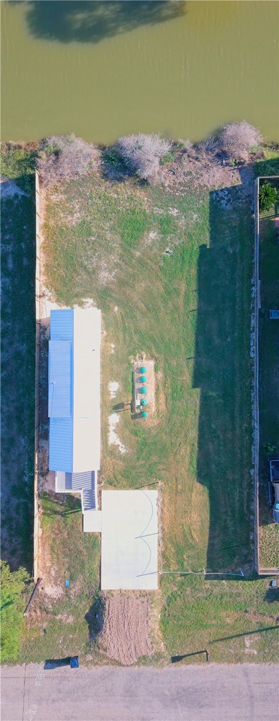 211 W Pompano Rockport TX 78382
