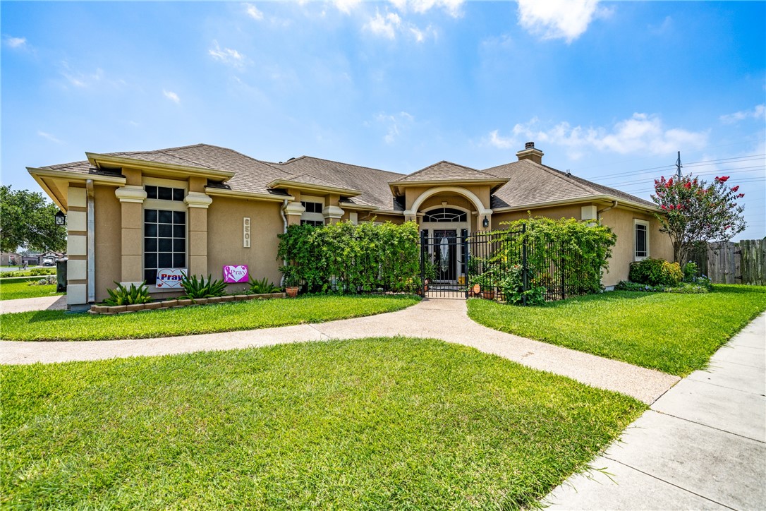 6501 High Arch Court Corpus Christi TX 78412