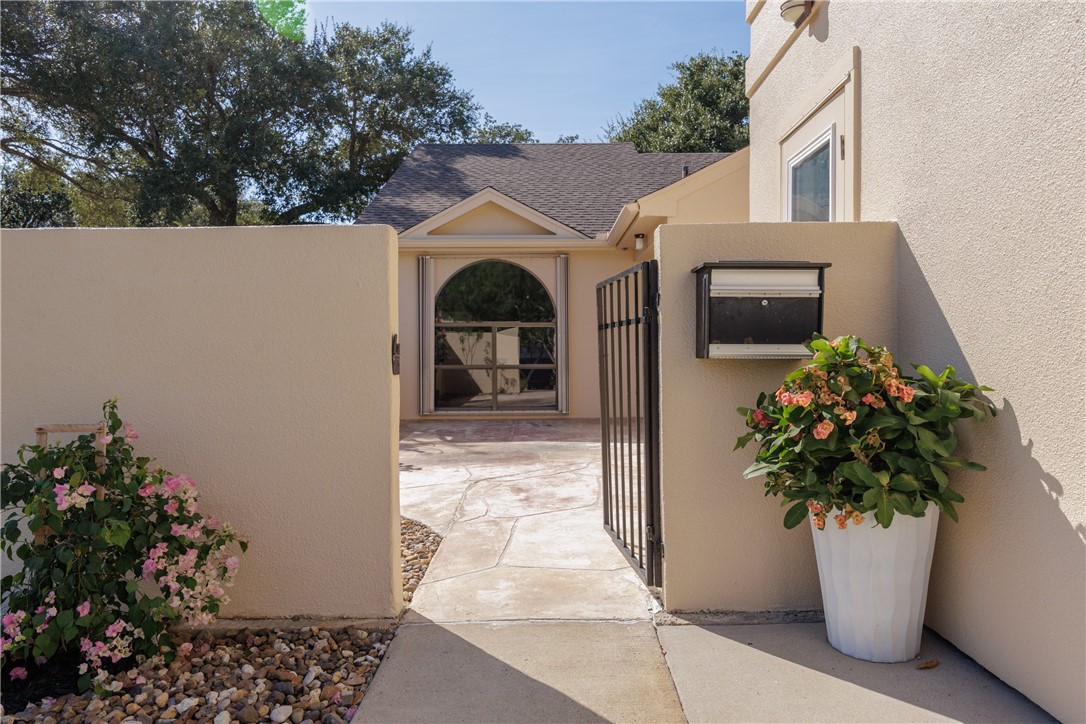 101 Santa Fe Drive Rockport TX 78382