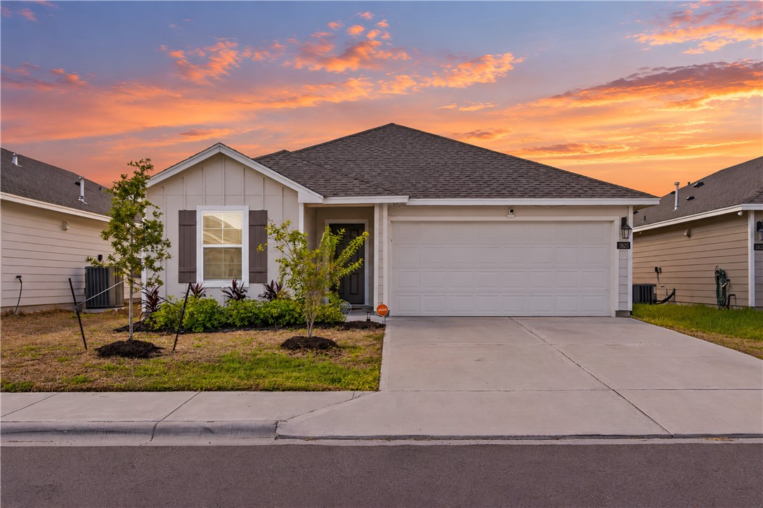 1825 Whirlaway Drive Corpus Christi TX 78417