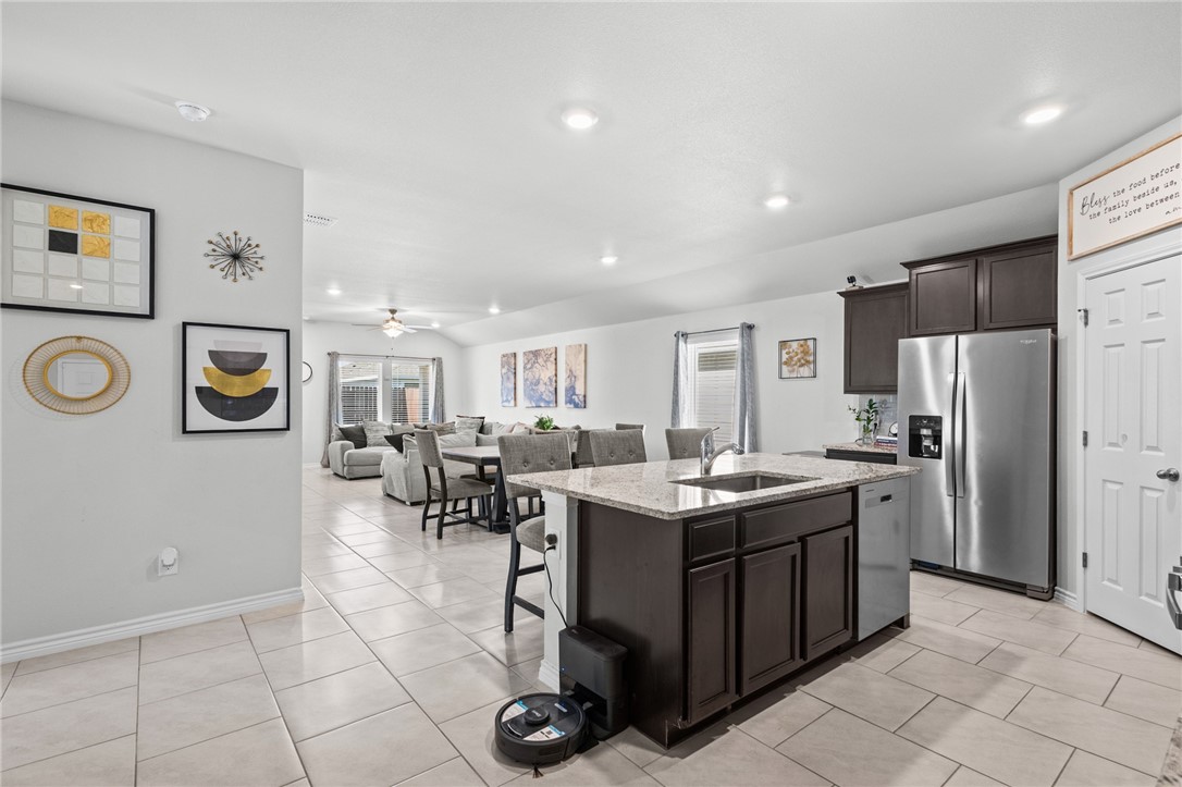 1825 Whirlaway Drive Corpus Christi TX 78417