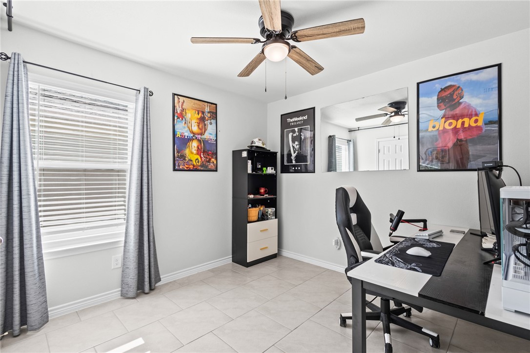 1825 Whirlaway Drive Corpus Christi TX 78417