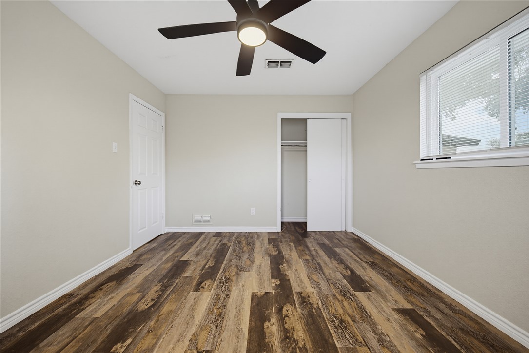 5225 Hitching Post Corpus Christi TX 78415