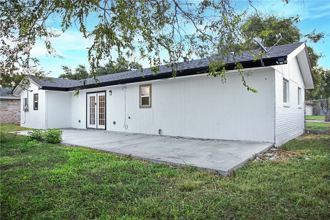 5225 Hitching Post Corpus Christi TX 78415