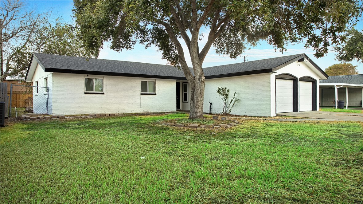 5225 Hitching Post Corpus Christi TX 78415