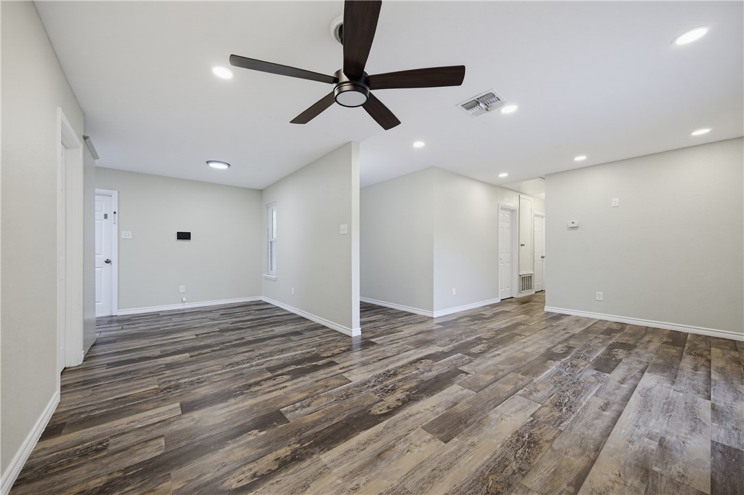 5225 Hitching Post Corpus Christi TX 78415