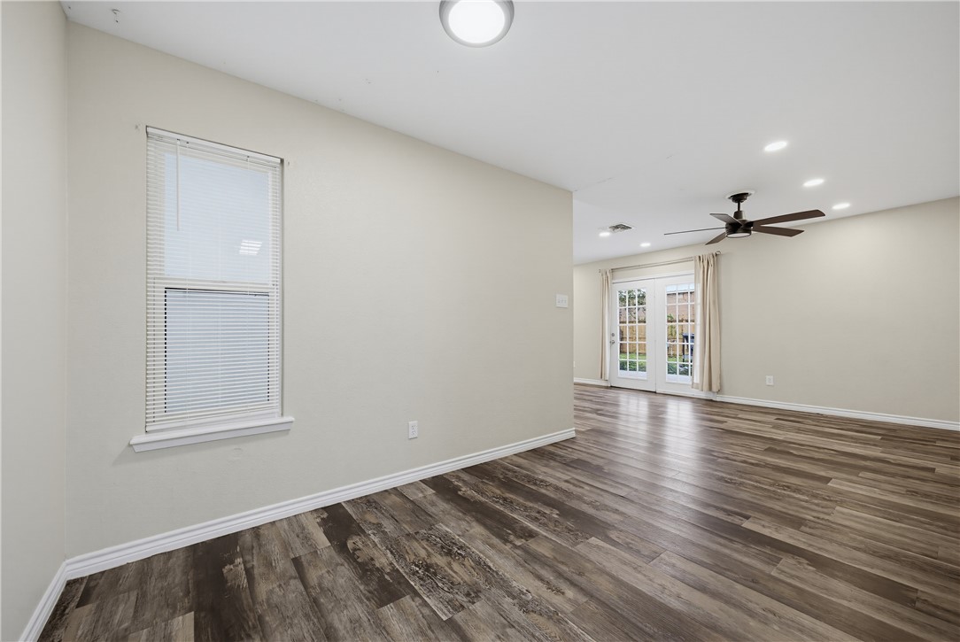 5225 Hitching Post Corpus Christi TX 78415