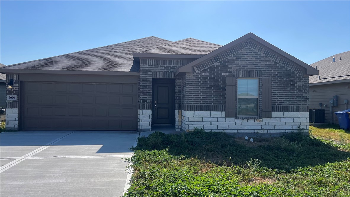 1606 Danish Oak Drive Corpus Christi TX 78410