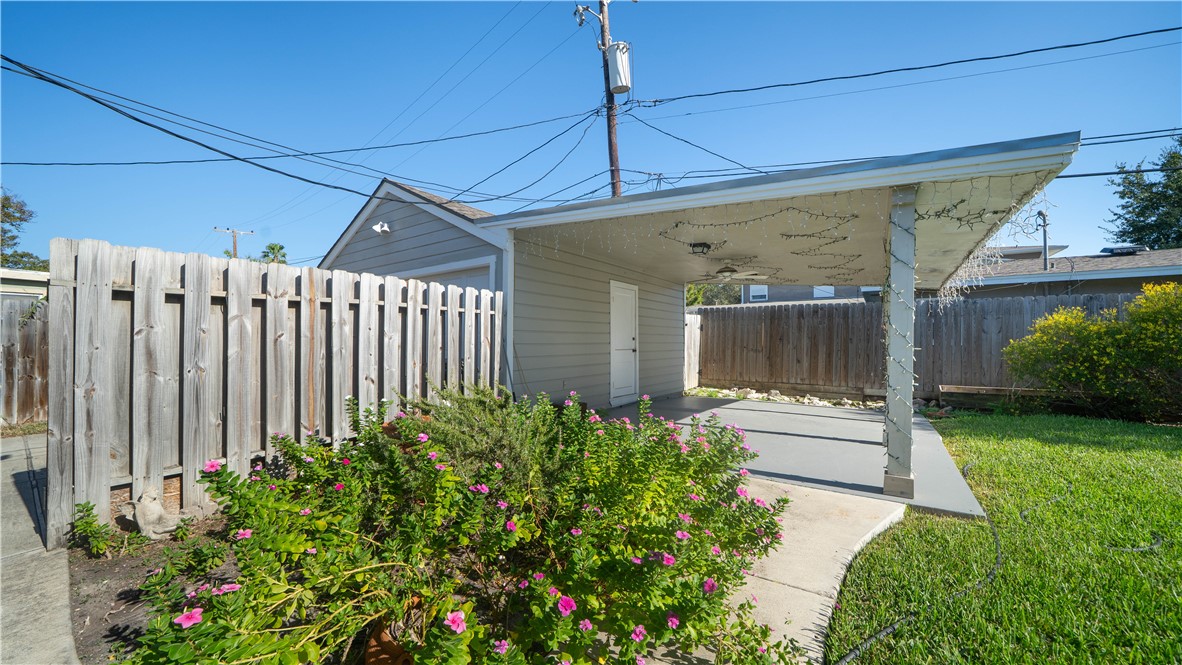 313 N Morningside Street Corpus Christi TX 78404