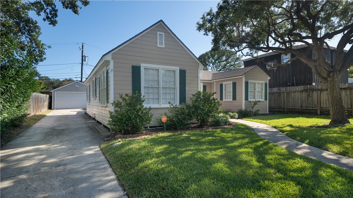 313 N Morningside Street Corpus Christi TX 78404