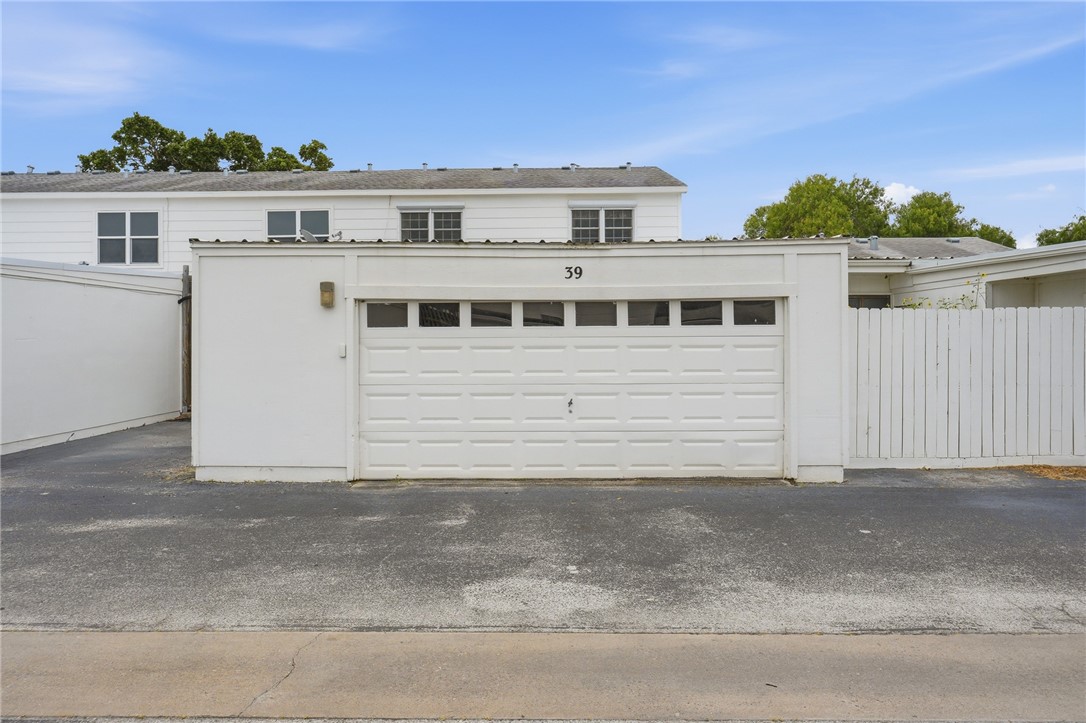 39 Townhouse S39 Corpus Christi TX 78412