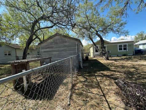 224 Hazen Avenue Sinton TX 78387