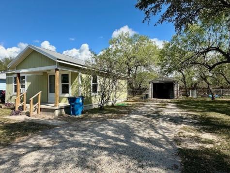 224 Hazen Avenue Sinton TX 78387