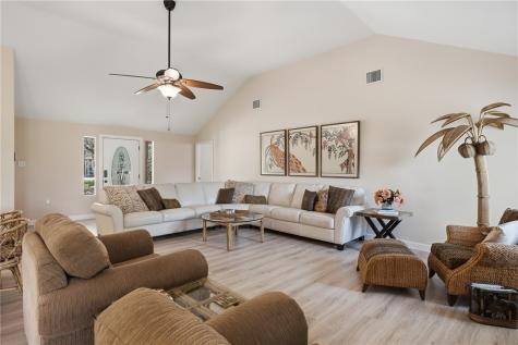 1663 Mooney Ingleside TX 78362