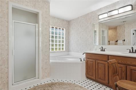 1663 Mooney Ingleside TX 78362