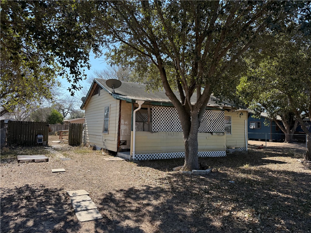 1409 E Santa Gertrudis Street Kingsville TX 78363