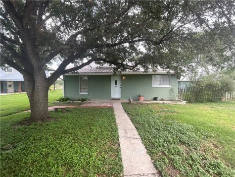 105 Canal Street Mathis TX 78368