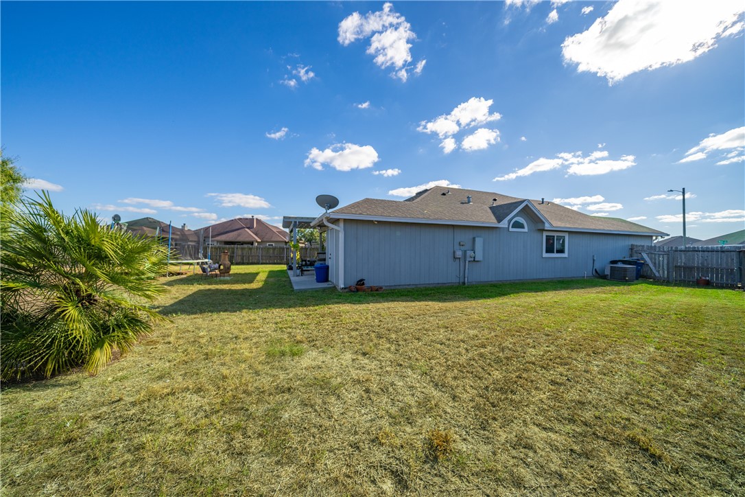 7442 Russ Corpus Christi TX 78414