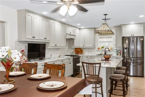 155 Harbor Mathis TX 78368