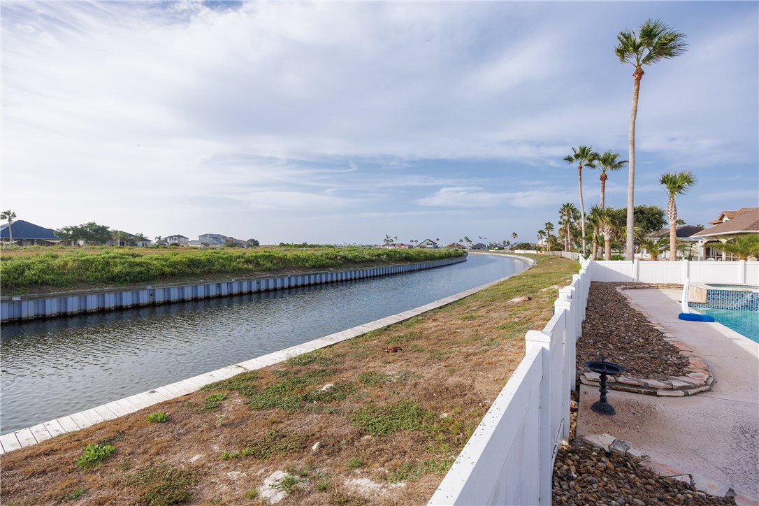 14846 Dasmarinas Drive Corpus Christi TX 78418