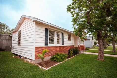 937 Cunningham Street Corpus Christi TX 78411