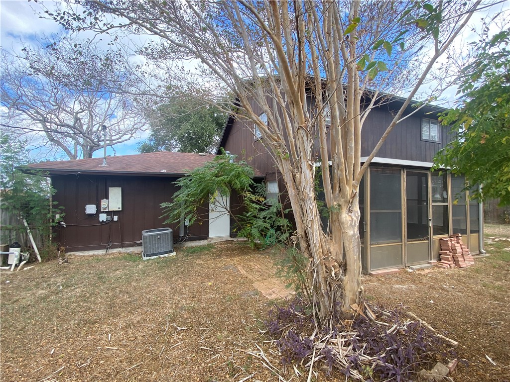 5813 Crest Circle Corpus Christi TX 78415