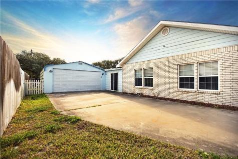 1045 S Saunders Street Aransas Pass TX 78336