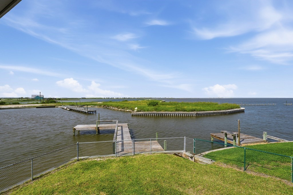 554 Copano Cove Rockport TX 78382