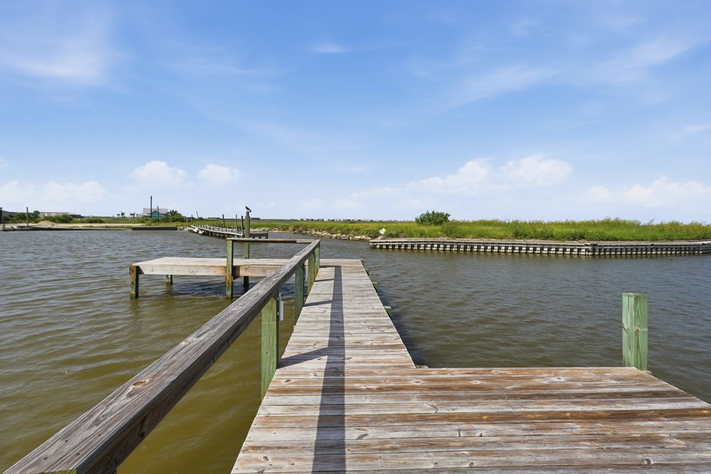 554 Copano Cove Rockport TX 78382