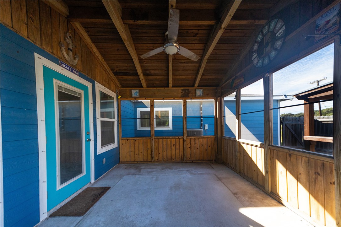 1142 Patton Street Rockport TX 78382