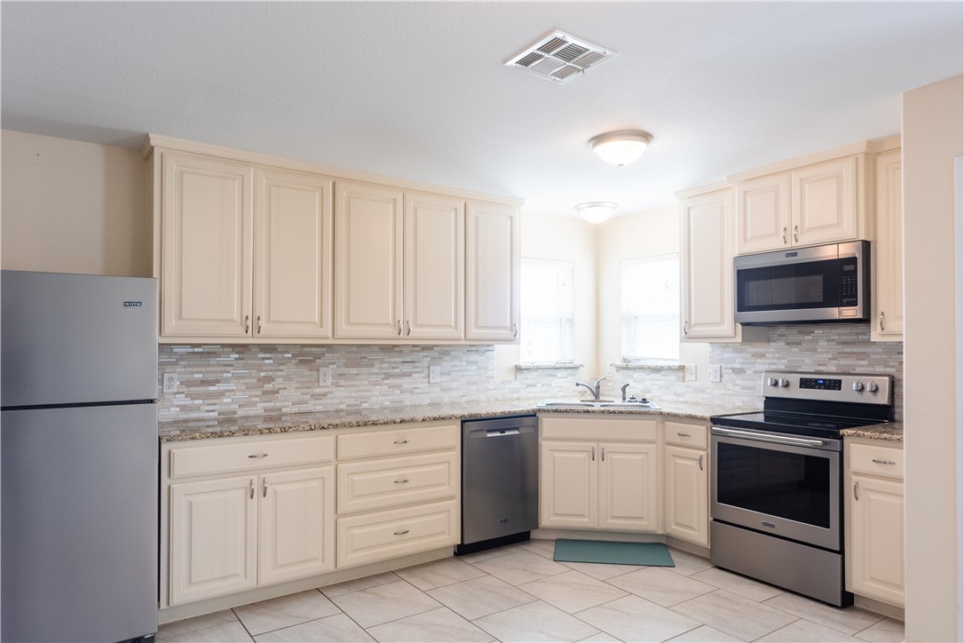 1142 Patton Street Rockport TX 78382