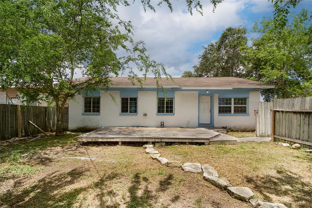302 Wray Lane Corpus Christi TX 78412