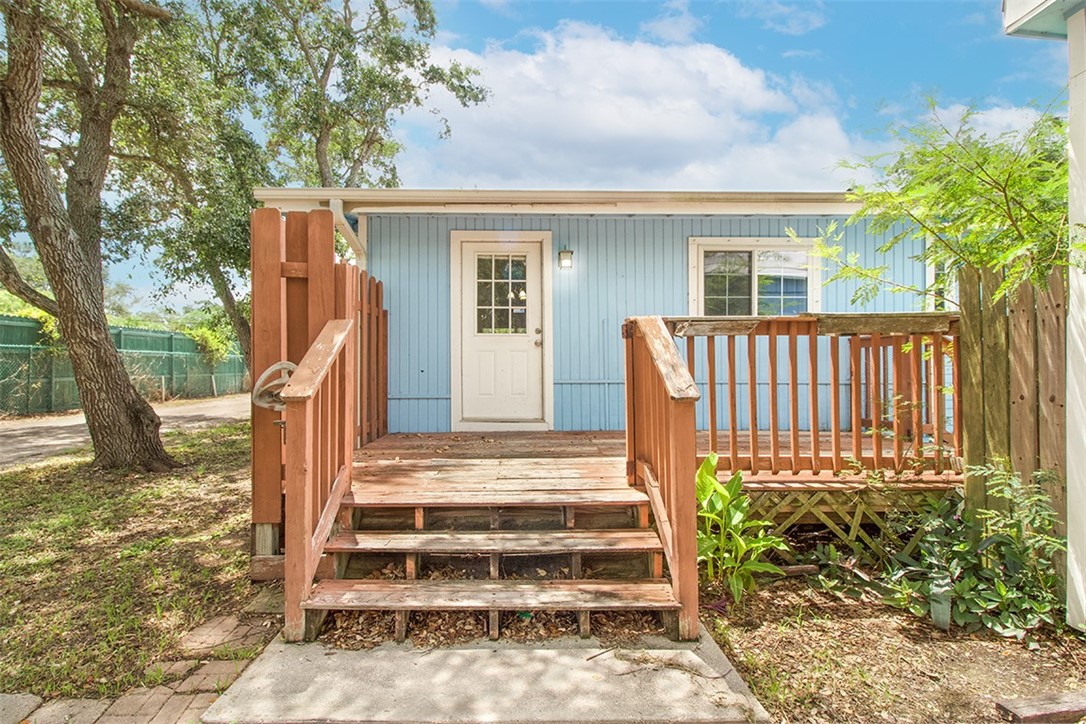 302 Wray Lane Corpus Christi TX 78412