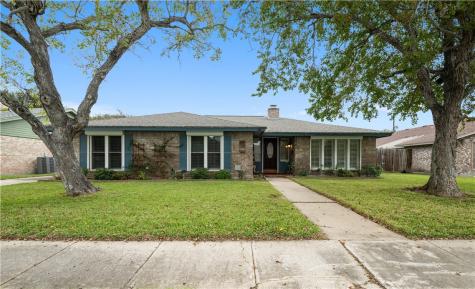 407 San Saba Drive Portland TX 78374