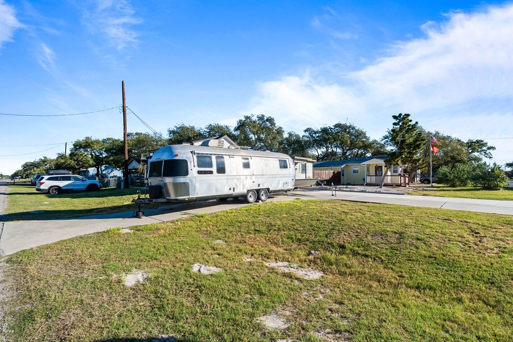 504 W Liberty Street Rockport TX 78382