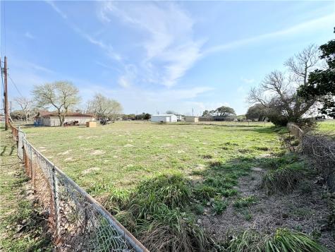 2609 W Highland Avenue Ingleside TX 78362
