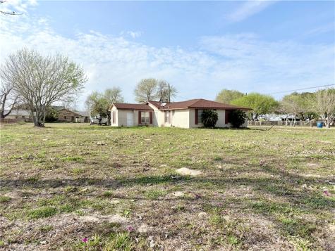 2609 W Highland Avenue Ingleside TX 78362