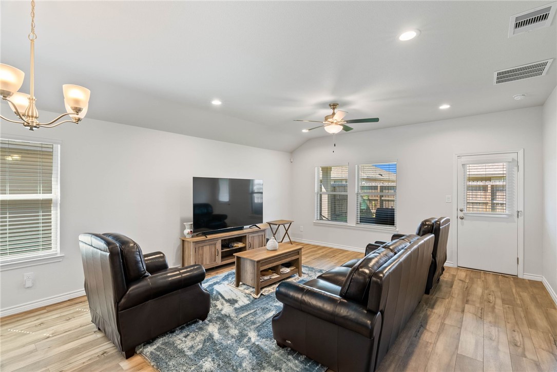 7734 Lariat Toss Drive Corpus Christi TX 78414