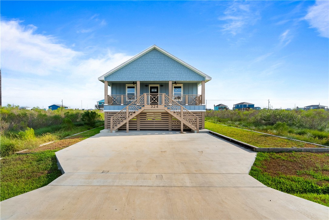 324 W Live Oak Lane Rockport TX 78382