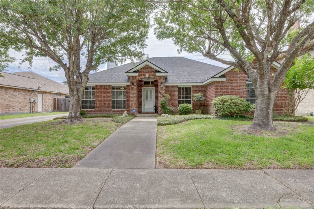 8006 Etienne Drive Corpus Christi TX 78414