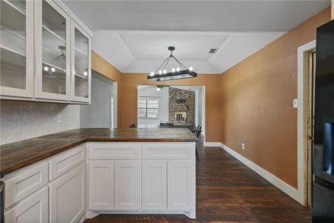 5721 Cresthaven Drive Corpus Christi TX 78415